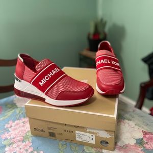 Brand New! Micheal Kors Trainer Extreme Sneakers